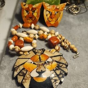 Sponge Coral Orange and Cream Lion Pendant Necklace and Earrings Set